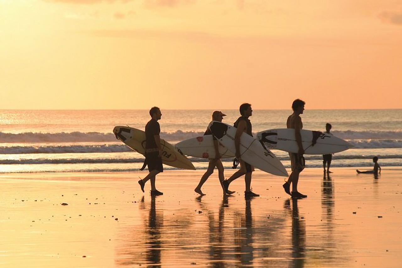 Point Break Canggu Hostel Buitenkant foto