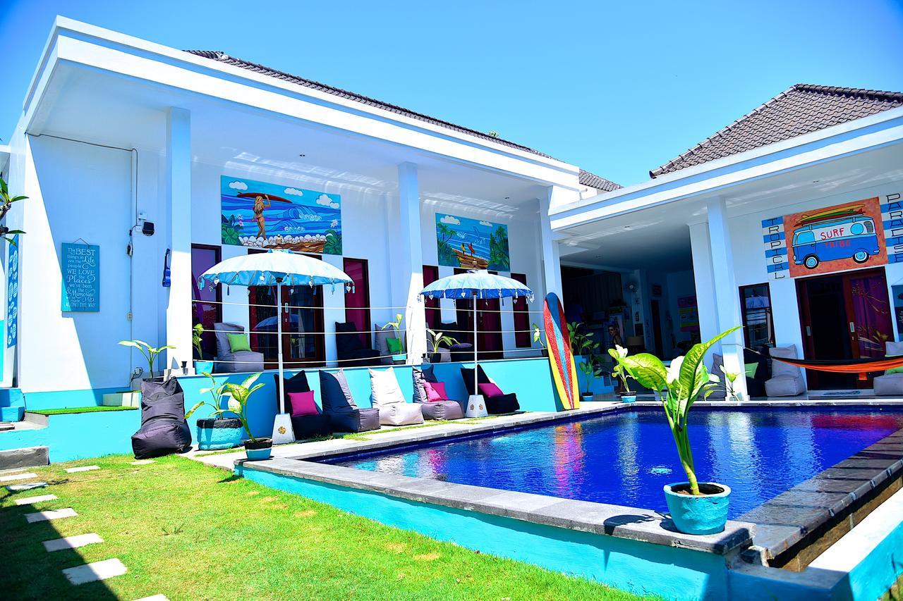 Point Break Canggu Hostel Buitenkant foto